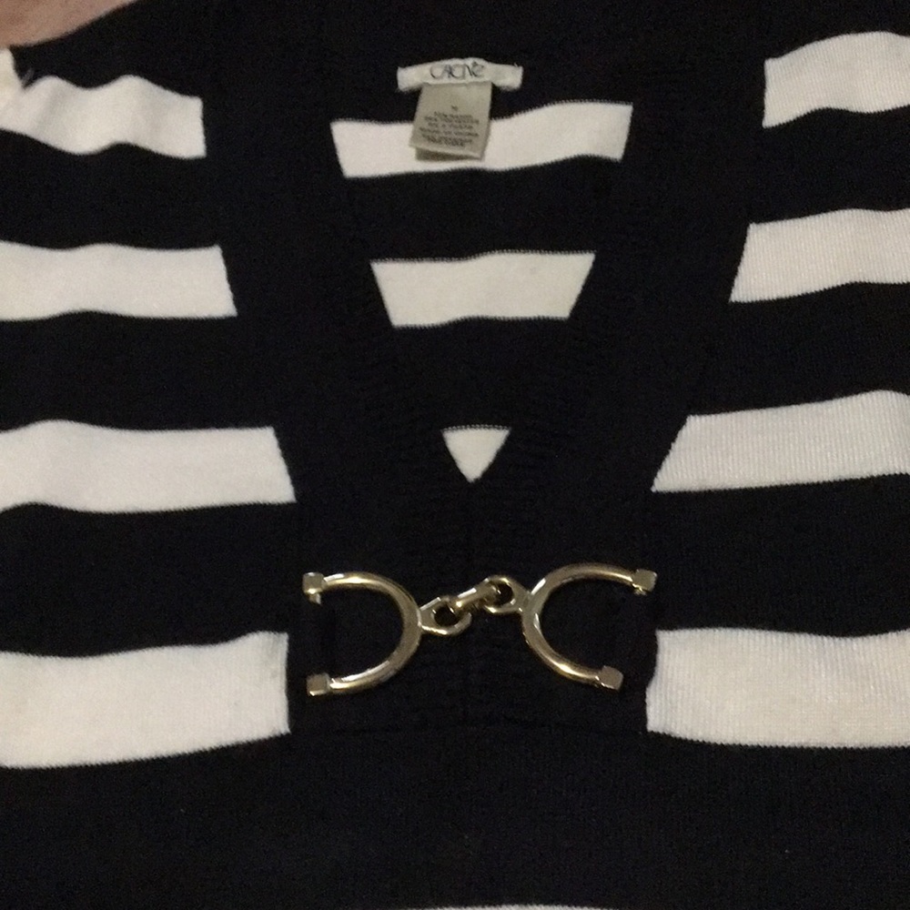 Cache Black and white sweater